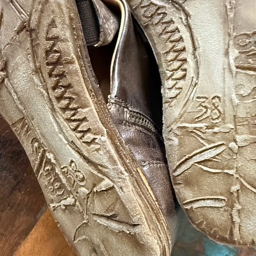 A.S.98 Reiley Buckle Sandals in chocolate leather. New with in box. - Picture 8 of 9